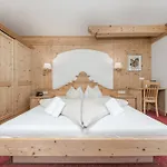 Alpenhotel Tirolerhof 4* ゲルロス
