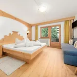 ホテル Alpenhotel Tirolerhof ゲルロス