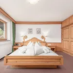 Alpenhotel Tirolerhof ホテル 4*