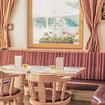 Hotel Alpenhotel Tirolerhof 4*