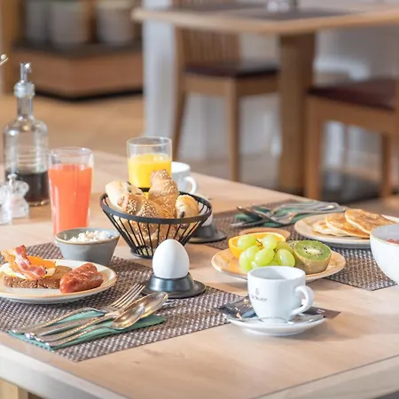 Otel Alpenhotel Tirolerhof 4*