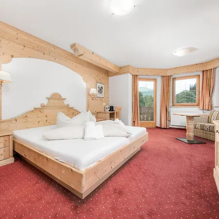 Alpenhotel Tirolerhof Otel Gerlos