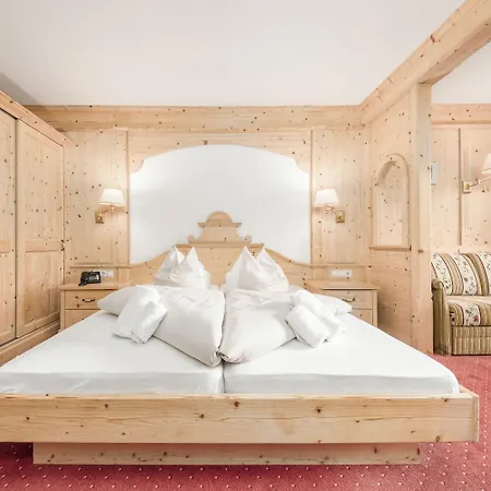 Alpenhotel Tirolerhof 4*