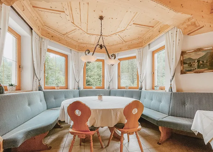 Hotel Alpenhotel Tirolerhof 4*