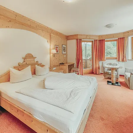 Alpenhotel Tirolerhof Герлос