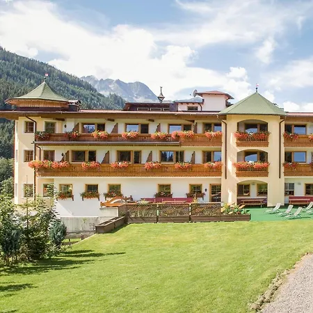 Отель Alpenhotel Tirolerhof Герлос