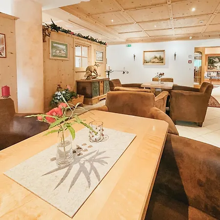 Alpenhotel Tirolerhof Отель