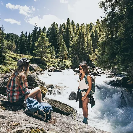 Alpenhotel Tirolerhof Отель 4*