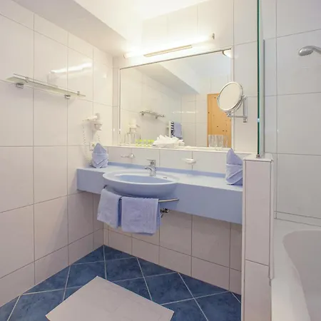 Alpenhotel Tirolerhof Отель Герлос