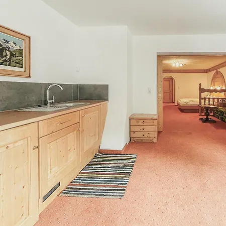 Отель Alpenhotel Tirolerhof