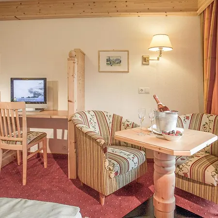 Alpenhotel Tirolerhof 4*
