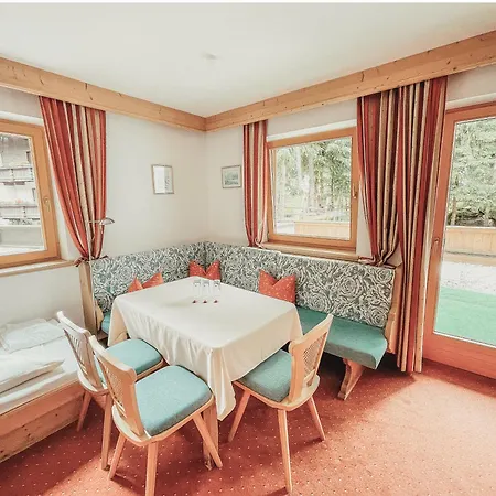 Alpenhotel Tirolerhof Отель